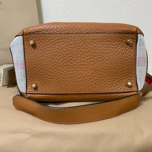 Brand new Burberry saddle brown Maidstone tote bag - Picture 3 of 8